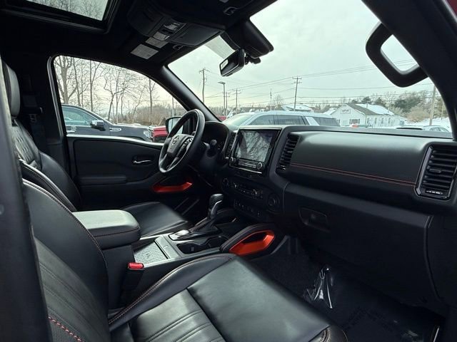 Used 2024 Nissan Frontier PRO-4X w/ Pro Premium Package image 17
