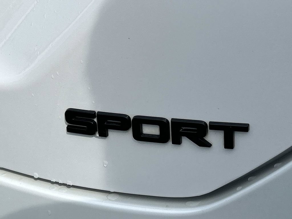 Used 2025 Honda Pilot Sport image 10