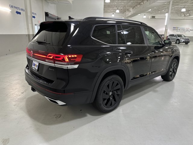 New 2026 Volkswagen Atlas SE image 8
