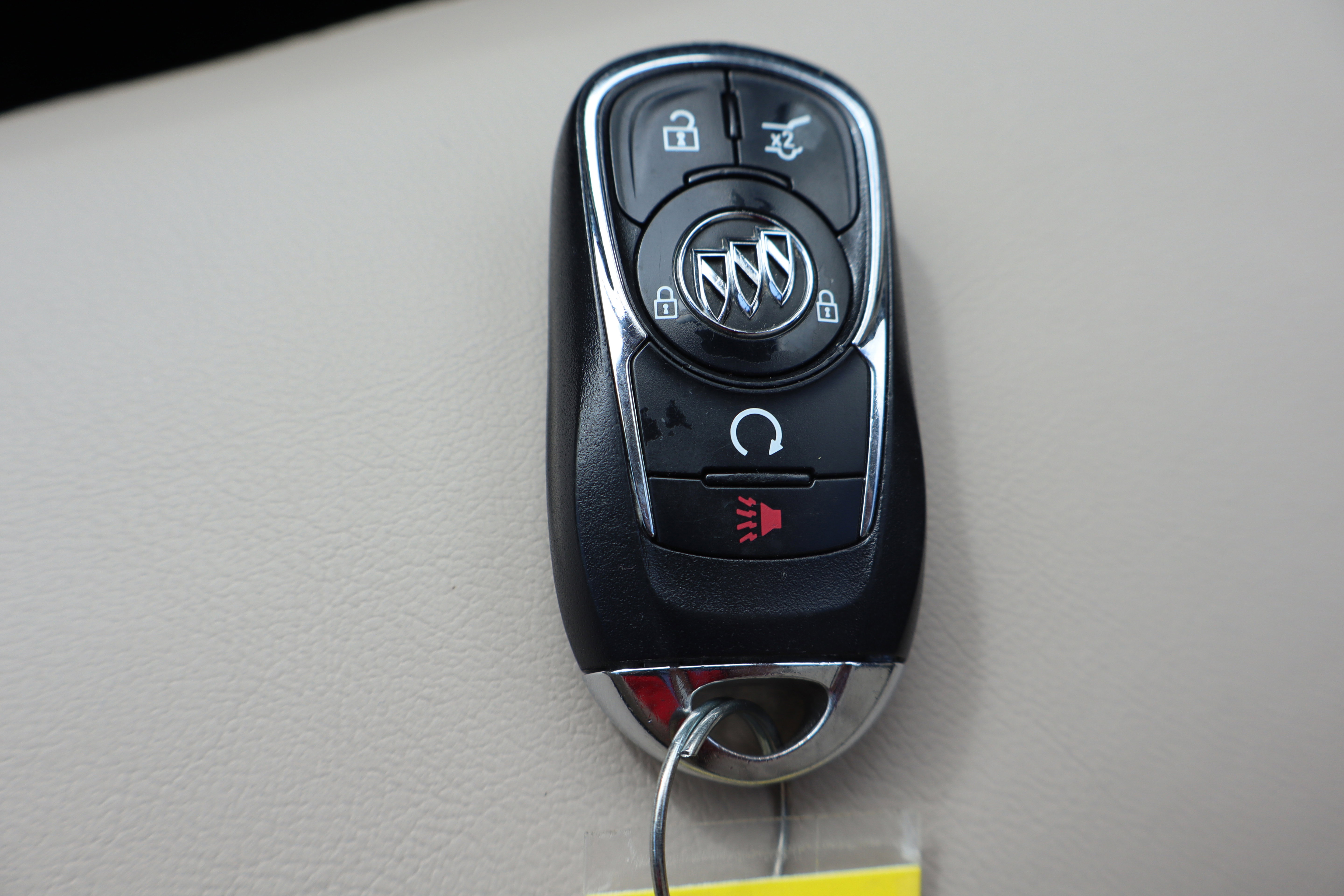 Used 2019 Buick Envision Premium w/ Driver Confidence Package image 31