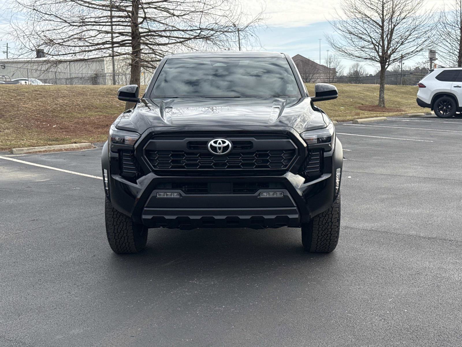 Used 2025 Toyota Tacoma Limited image 8