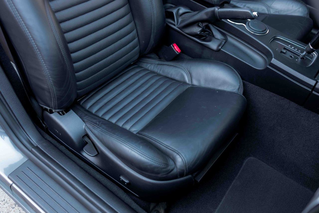 Used 2003 Ford Thunderbird Deluxe image 71