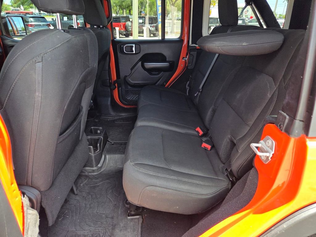 Used 2018 Jeep Wrangler Unlimited Sport S AWD/4WD image 7