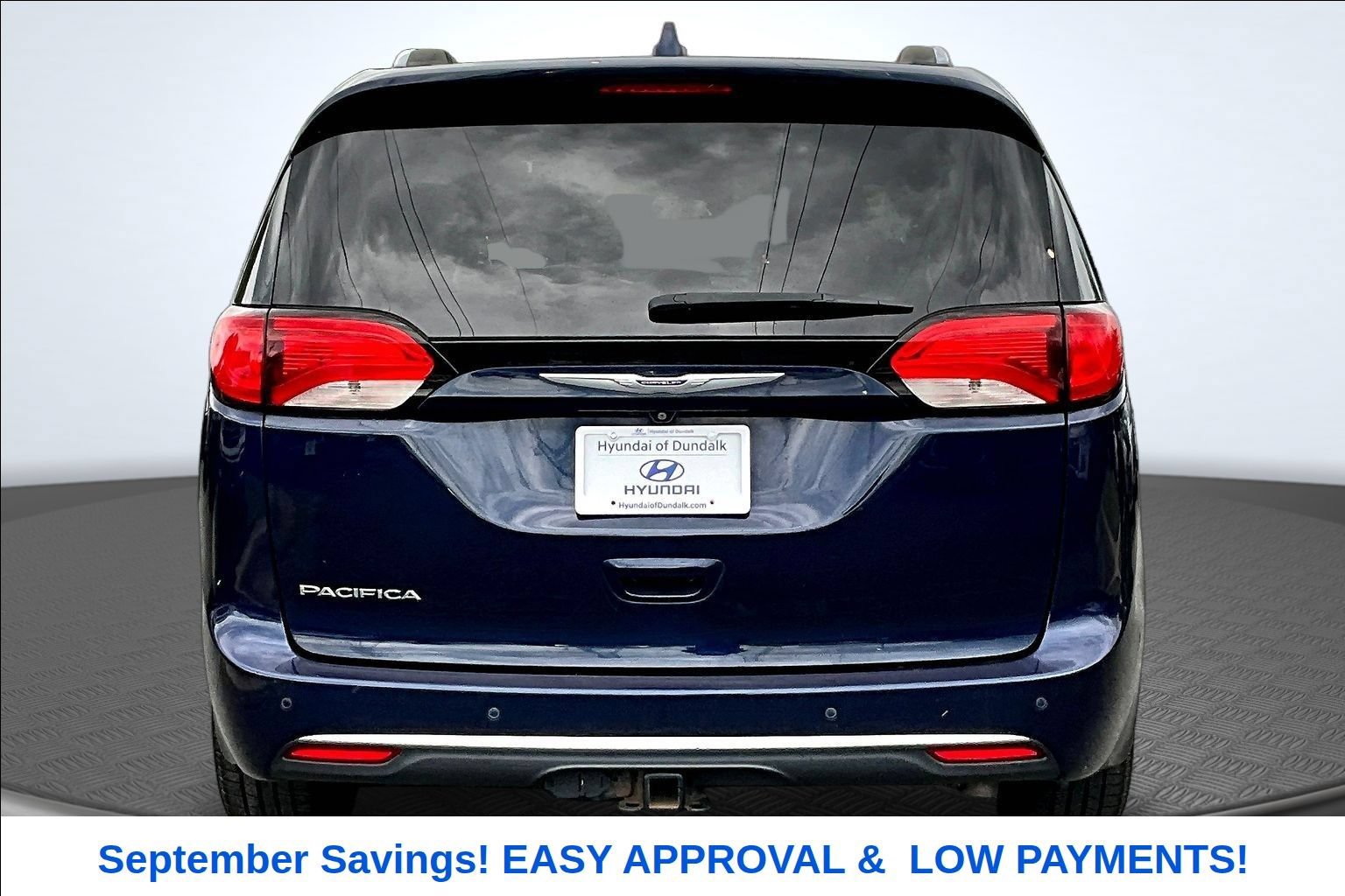 Used 2019 Chrysler Pacifica Touring-L Plus FWD image 4