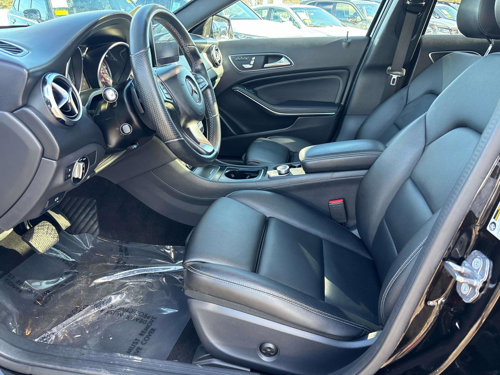 Used 2020 Mercedes-Benz GLA 250 4MATIC image 9