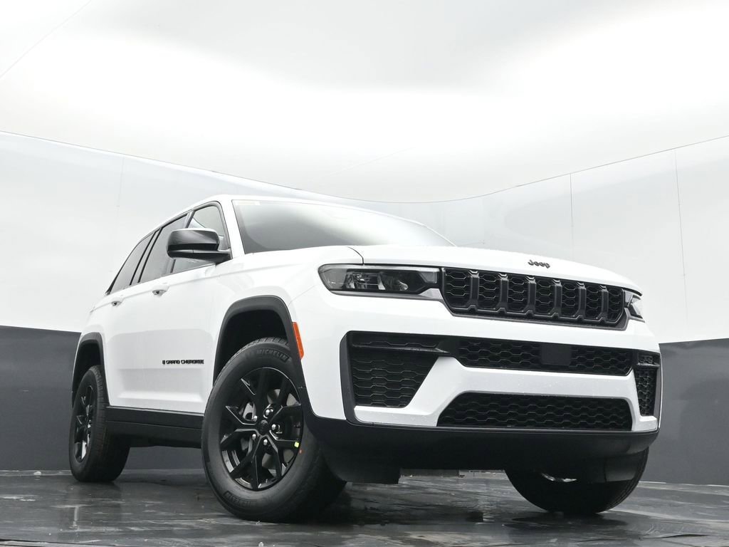 New 2026 Jeep Grand Cherokee Altitude image 30