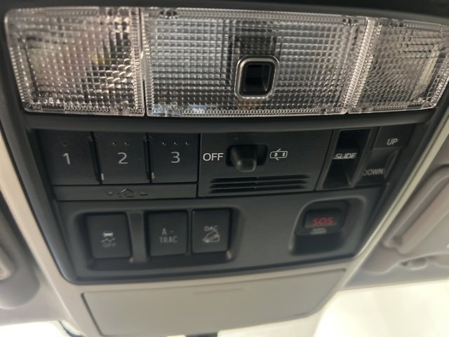 Used 2015 Toyota 4Runner 4WD image 15