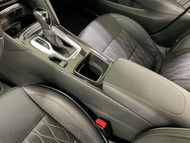 Used 2020 Buick Regal Avenir FWD image 21