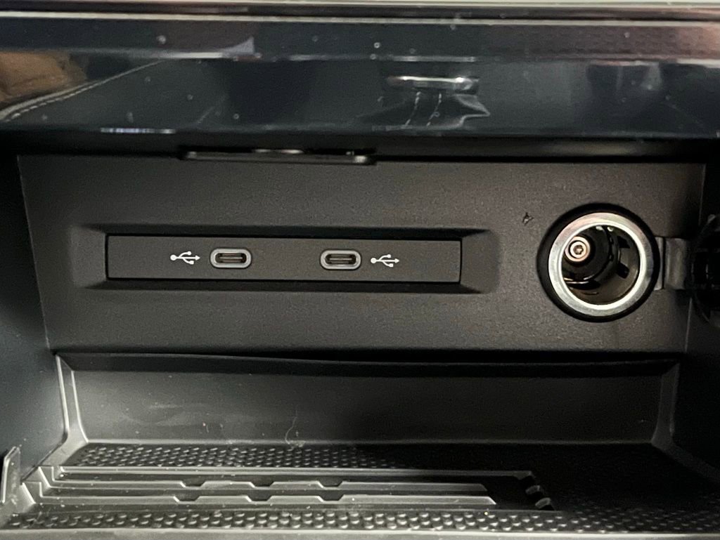 New 2026 Volkswagen Taos SEL image 13