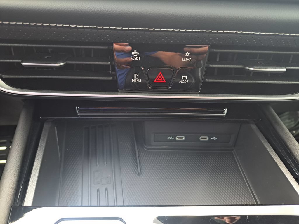 Used 2026 Volkswagen Atlas SEL Premium R-Line AWD/4WD image 17