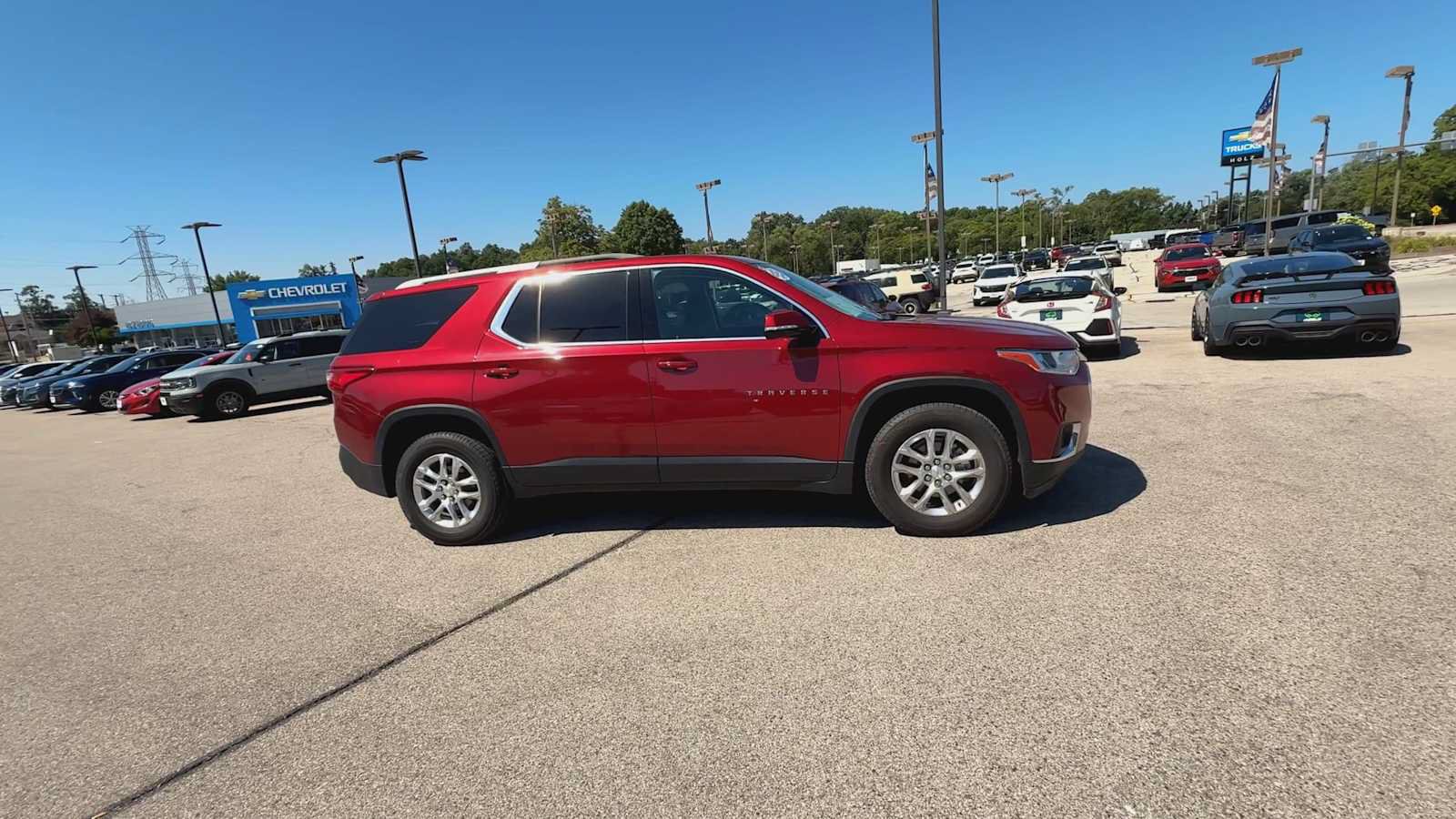 Certified 2018 Chevrolet Traverse LT FWD image 9