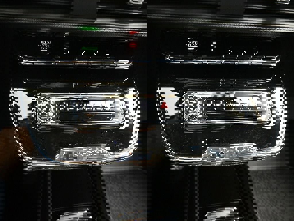 New 2026 Lincoln Corsair Premiere image 21