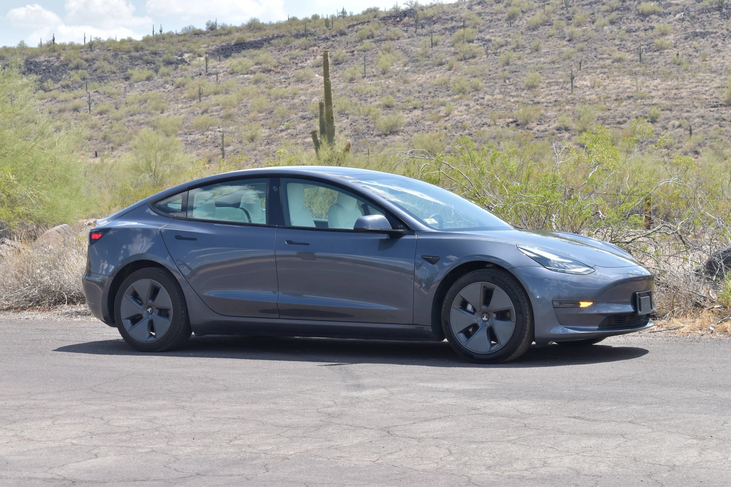 Used 2023 Tesla Model 3 Standard Range RWD image 3