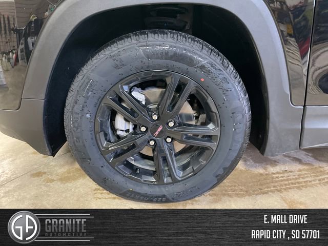 Used 2024 GMC Terrain AT4 w/ Tech Package image 27