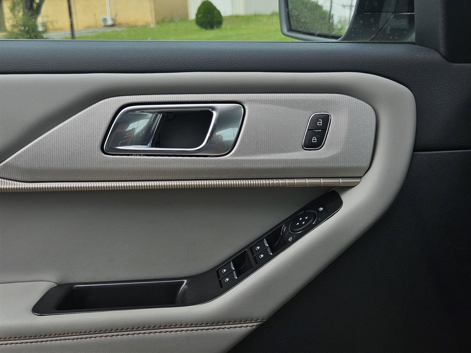 New 2026 Ford Explorer Active w/ Active Comfort Package image 21