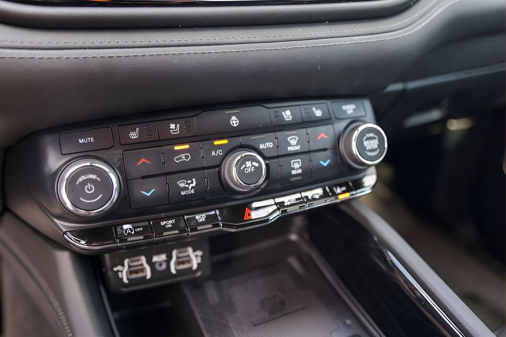 Used 2022 Dodge Durango Citadel RWD image 18