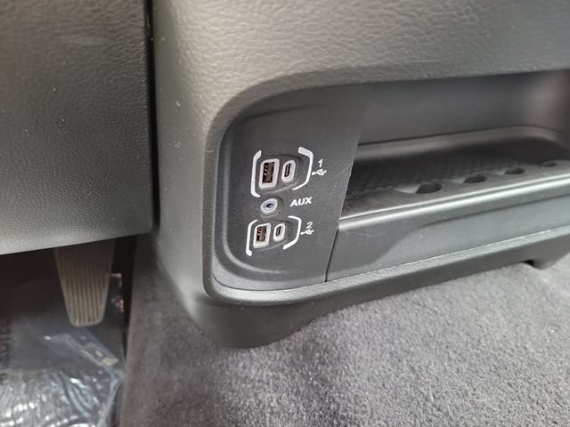 Used 2026 RAM 2500 Big Horn AWD/4WD image 32