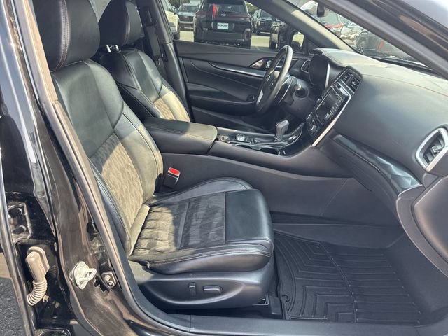 Used 2020 Nissan Maxima SR w/ Sport Mat Group FWD image 15