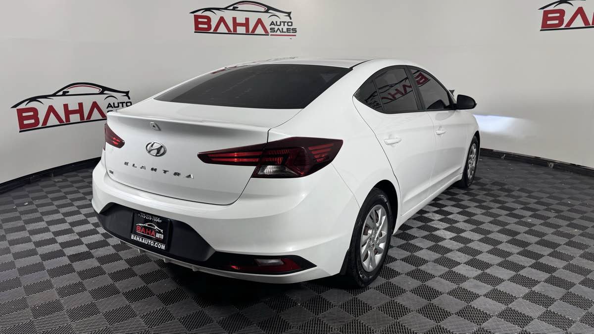 Used 2020 Hyundai Elantra SE w/ Cargo Package (C1) FWD image 7