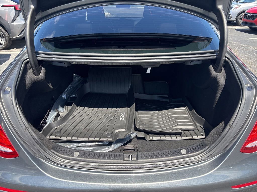 Used 2017 Mercedes-Benz E 300 4MATIC w/ Premium 1 Package image 25