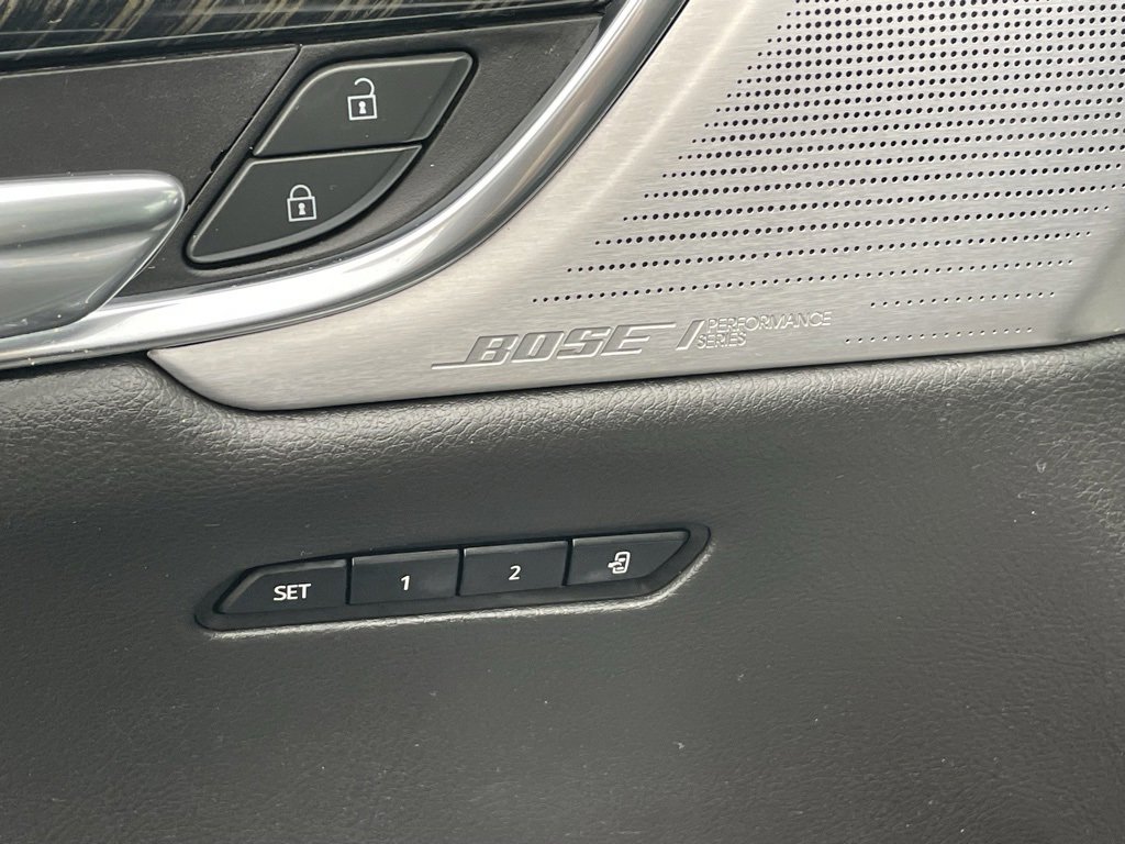 Used 2020 Cadillac XT6 Premium Luxury image 36