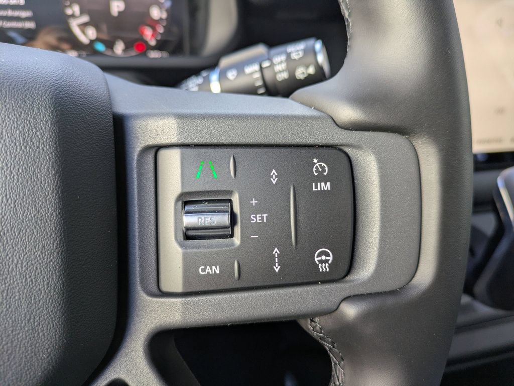 New 2025 Land Rover Defender 130 S AWD/4WD image 31