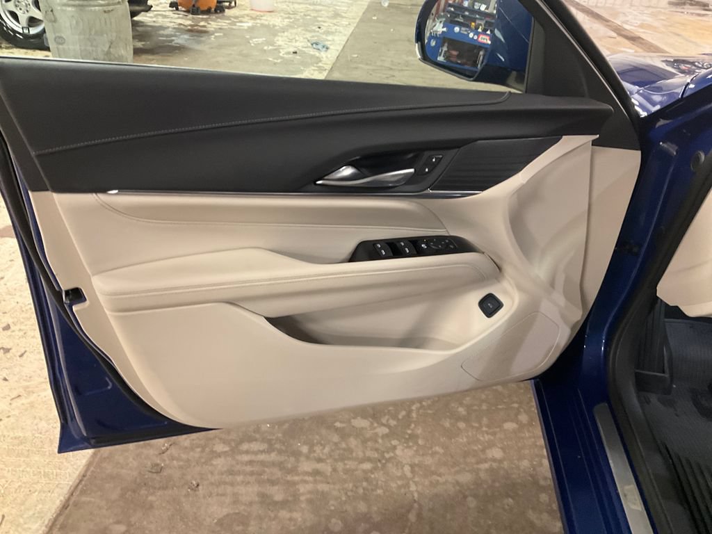 Certified 2024 Cadillac CT4 Luxury w/ Cold Weather Package AWD/4WD image 15