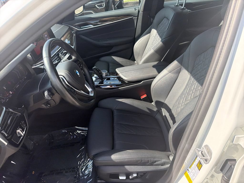 Used 2021 BMW 540i w/ Convenience Package RWD image 9