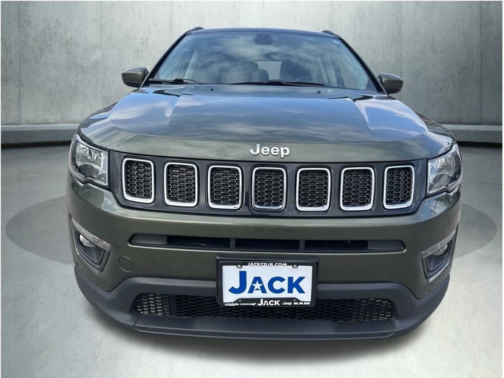 Used 2019 Jeep Compass Latitude w/ Cold Weather Group image 11
