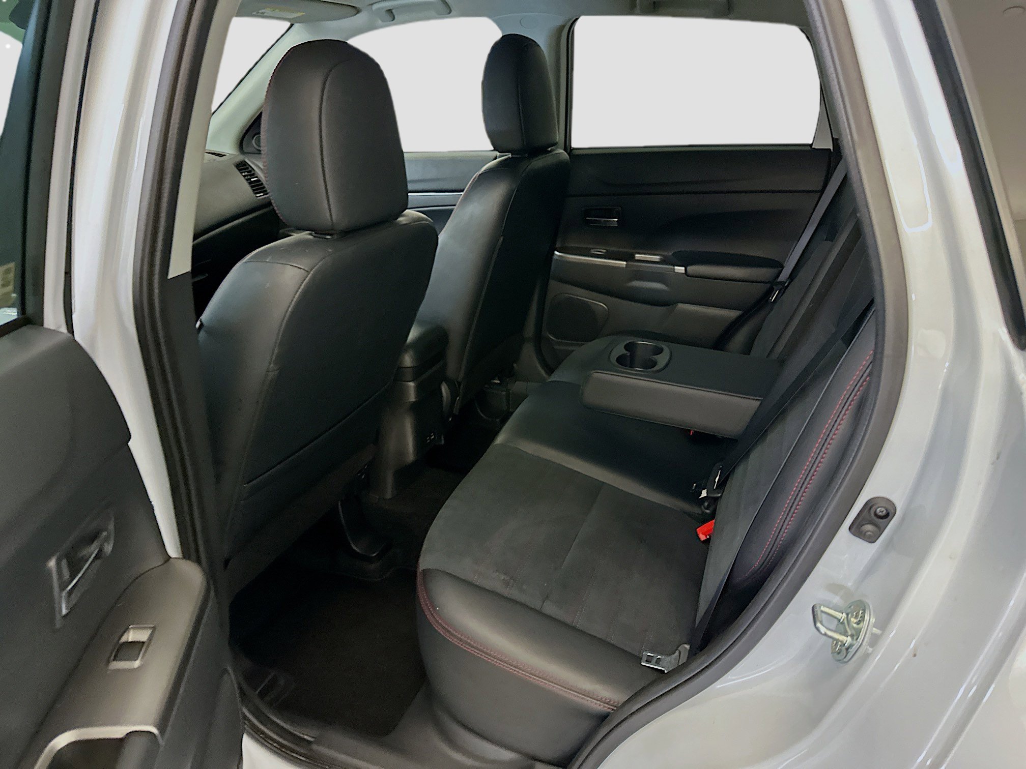 Used 2025 Mitsubishi Outlander Sport SE image 28