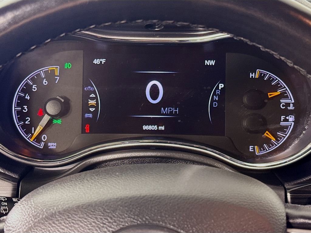 Used 2020 Jeep Grand Cherokee Limited w/ Luxury Group II image 14