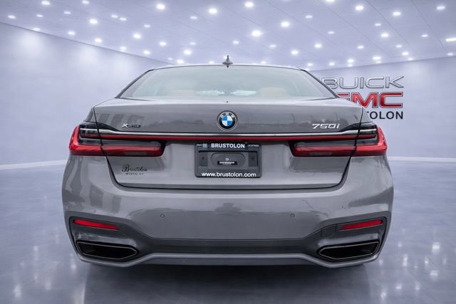 Used 2021 BMW 750i xDrive w/ Executive Package AWD/4WD image 8
