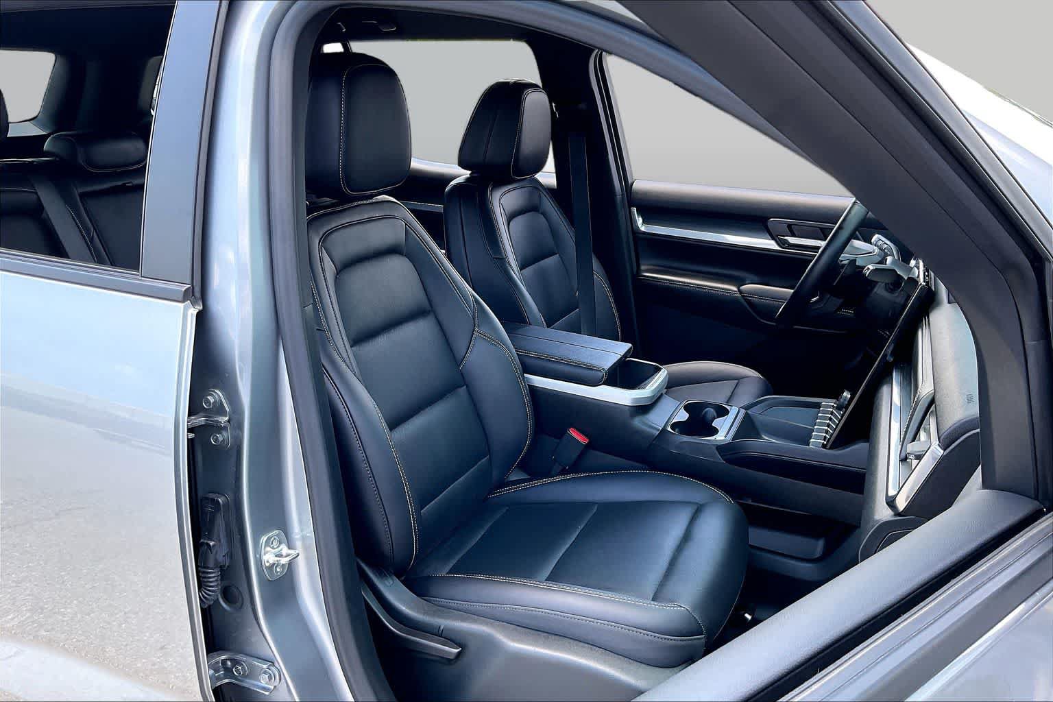 Used 2026 GMC Terrain Elevation w/ Elevation Premium Package AWD/4WD image 9