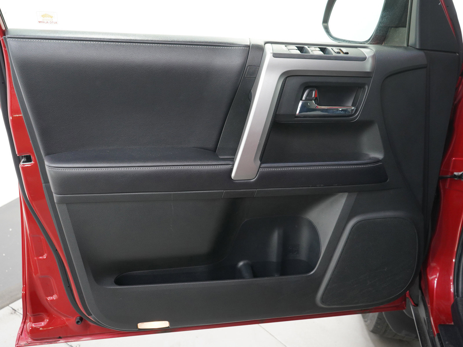 Used 2018 Toyota 4Runner SR5 image 23