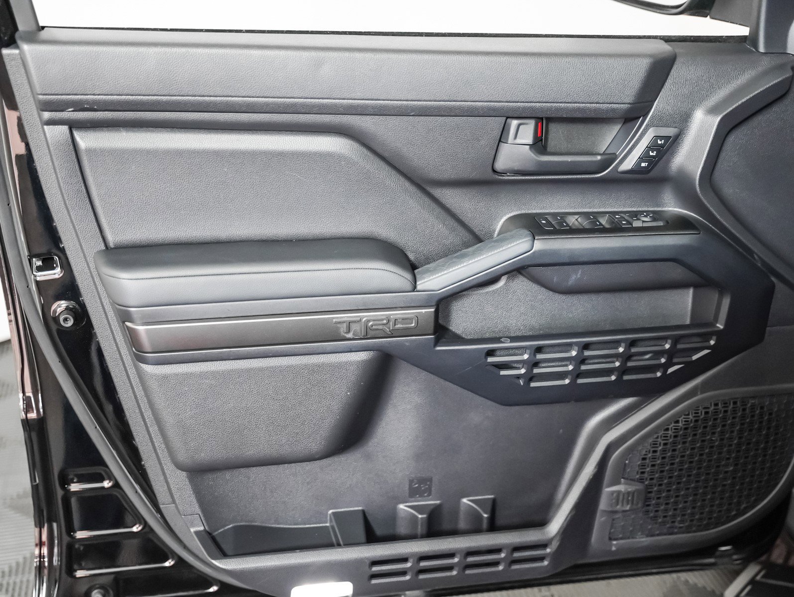 Used 2025 Toyota 4Runner TRD Off-Road Premium w/ Tow Technology Package image 23