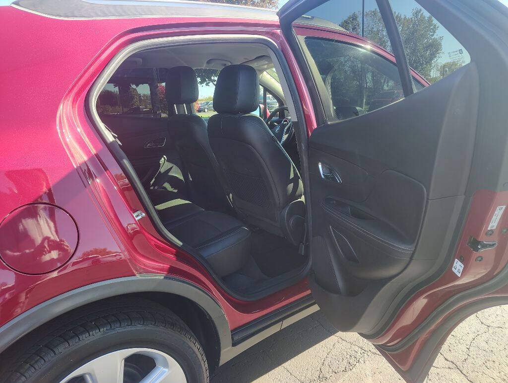 Used 2015 Buick Encore FWD image 13