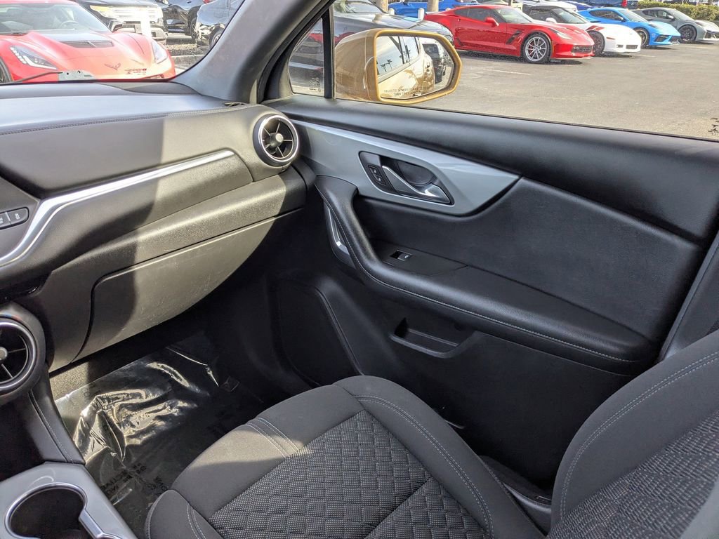Used 2020 Chevrolet Blazer LT image 18