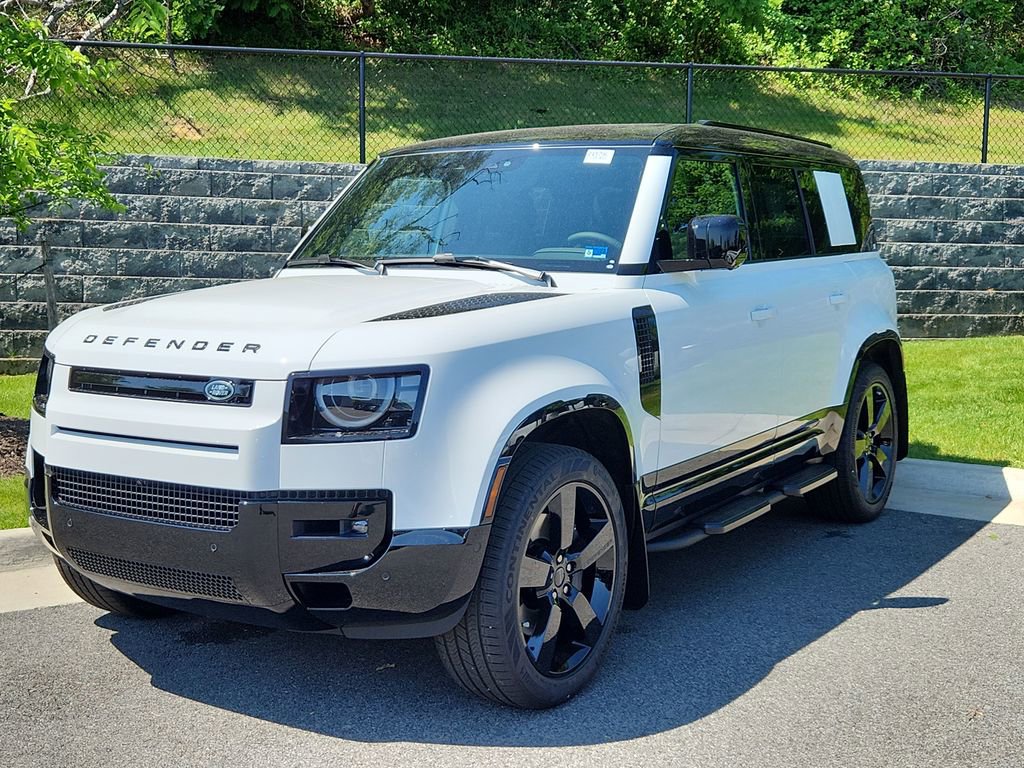 New 2026 Land Rover Defender 110 X-Dynamic SE AWD/4WD image 1