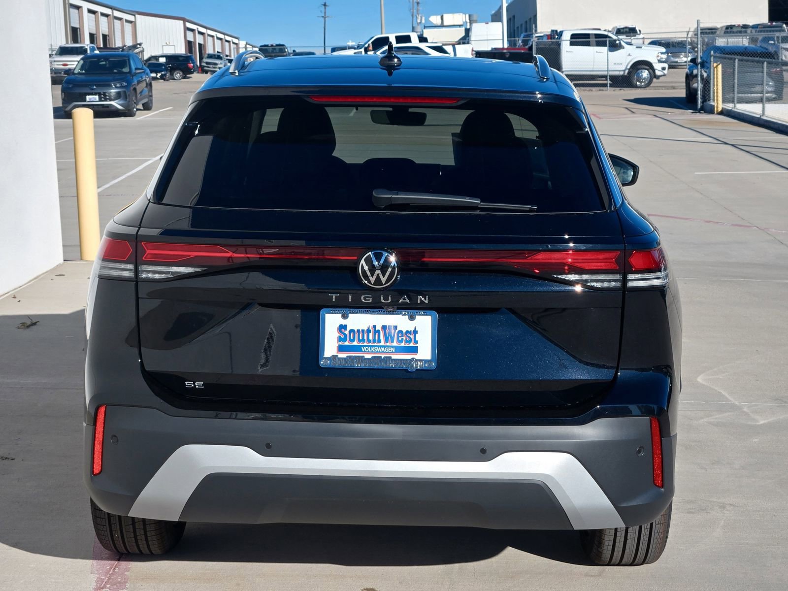 New 2026 Volkswagen Tiguan SE image 5