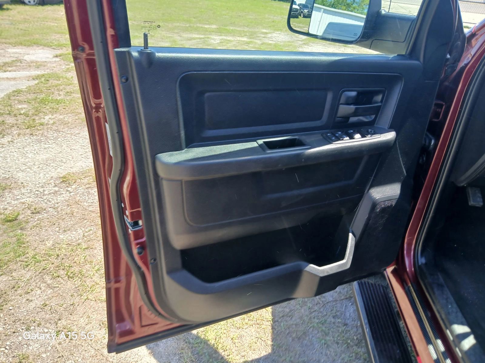 Used 2017 RAM 1500 Express w/ Express Value Package image 11