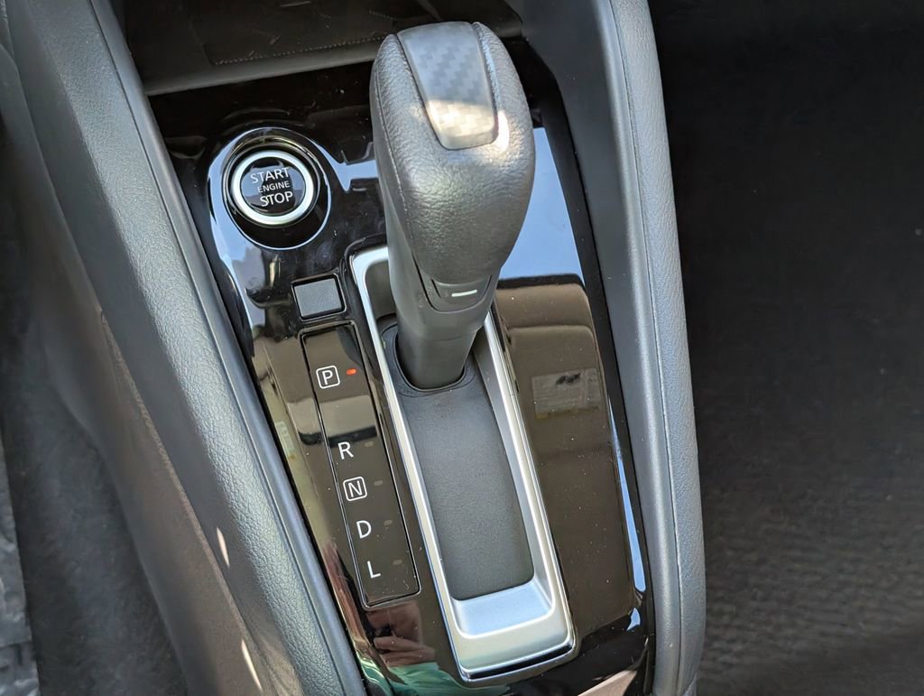 New 2025 Nissan Versa SV w/ Trunk Package FWD image 28