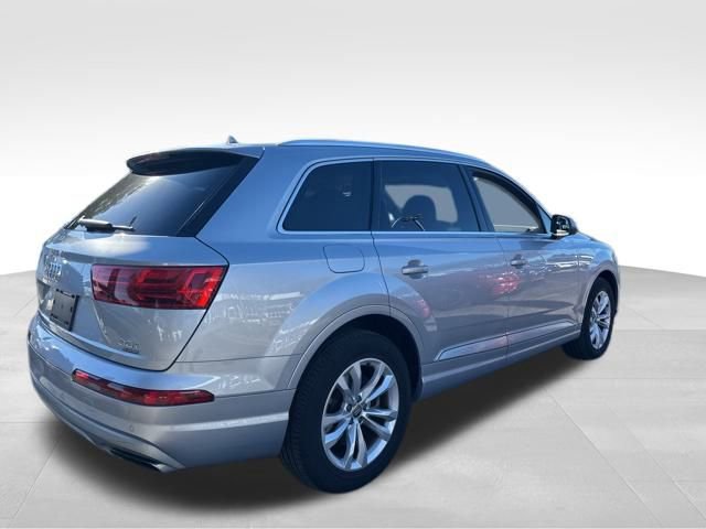 Used 2018 Audi Q7 3.0T Premium Plus image 7