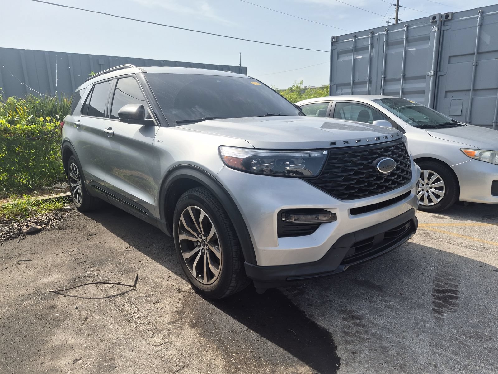 Used 2022 Ford Explorer ST-Line w/ Class IV Trailer Tow Package RWD image 3