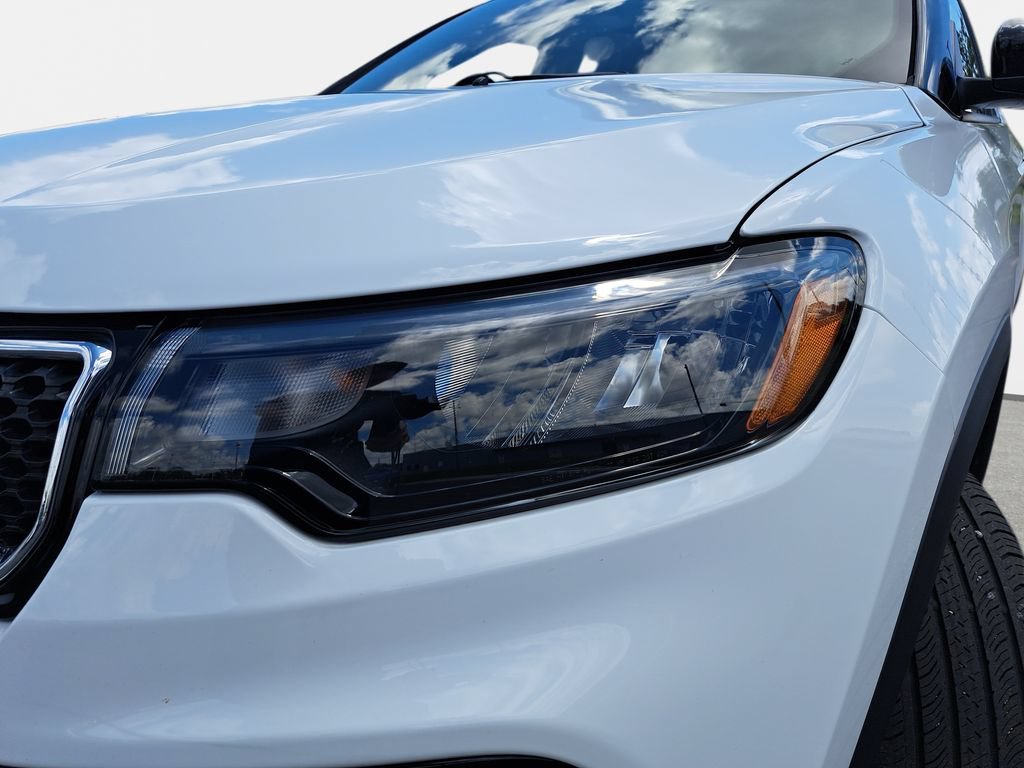 Certified 2023 Jeep Compass Limited AWD/4WD image 29