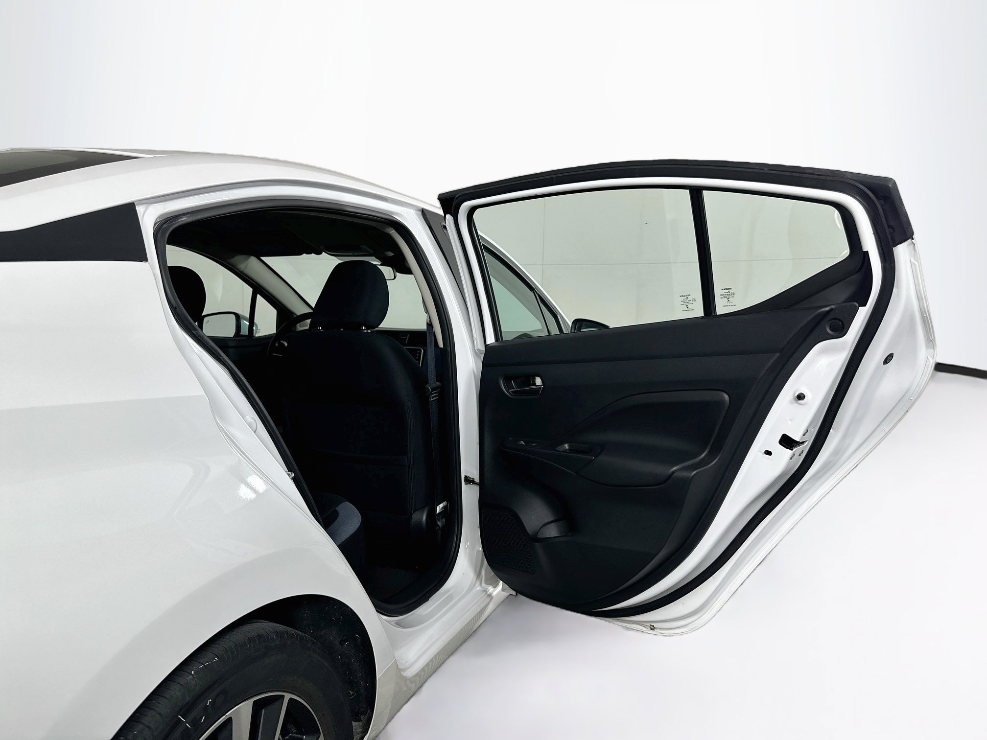 Used 2025 Nissan Versa SV w/ Trunk Package FWD image 28