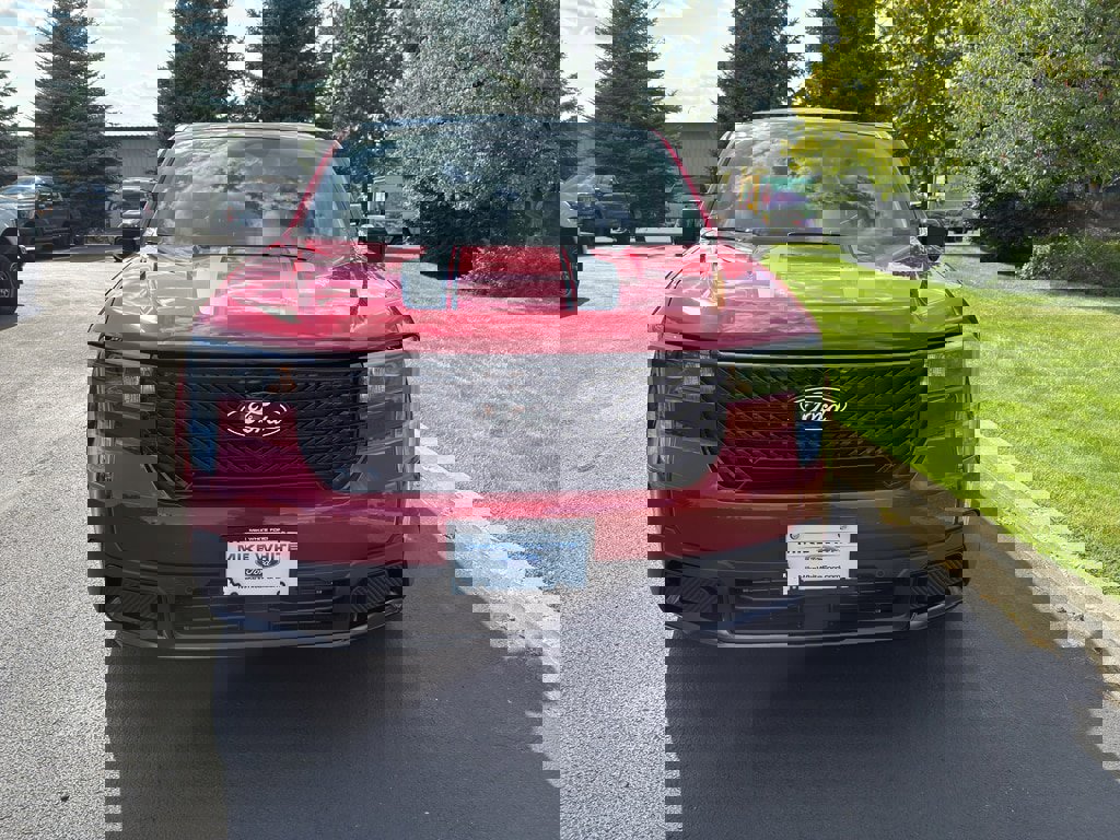 New 2025 Ford Maverick Lariat w/ Black Appearance Package image 2