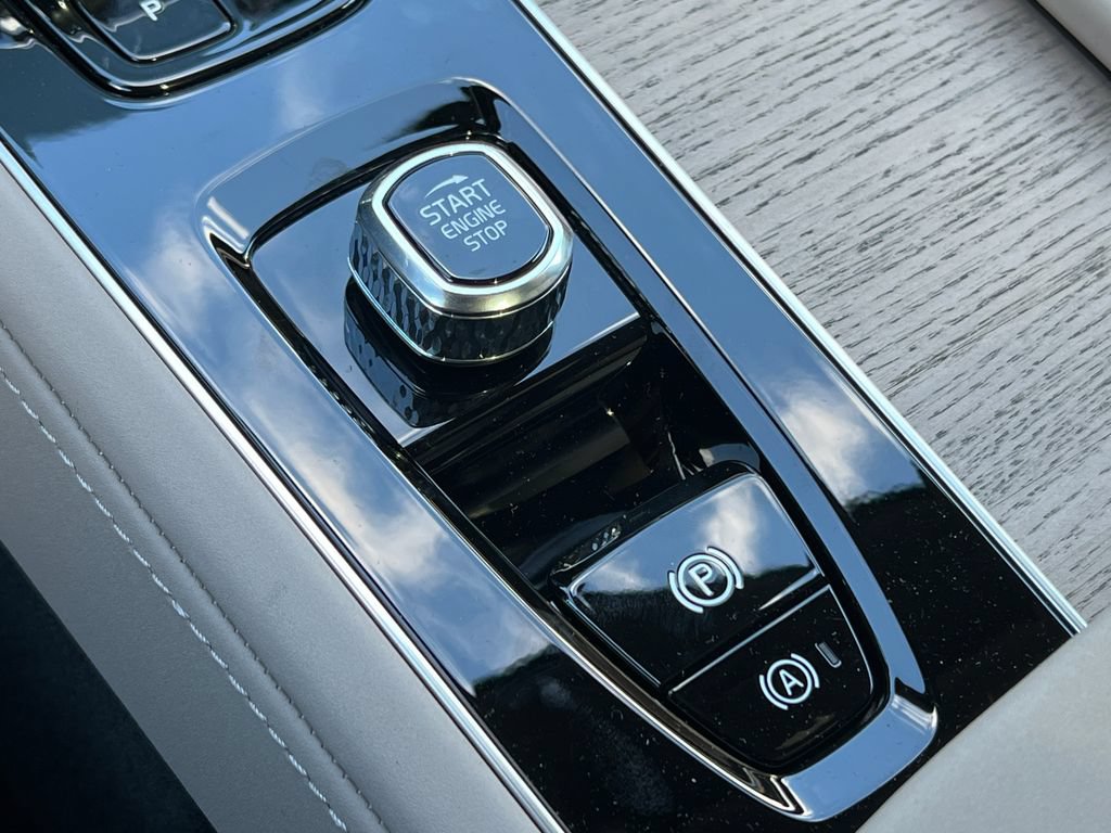 New 2026 Volvo XC90 T8 Ultra w/ Protection Package AWD/4WD image 33