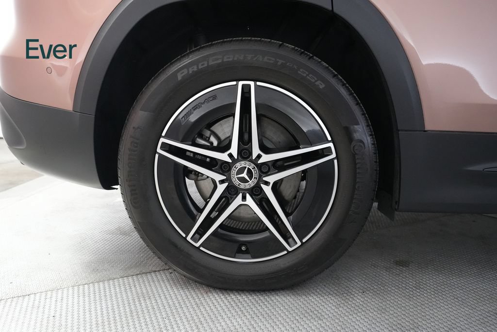 Used 2023 Mercedes-Benz EQB 300 4MATIC image 22