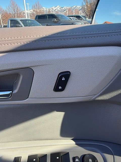 Used 2017 Chevrolet Traverse LS FWD image 15