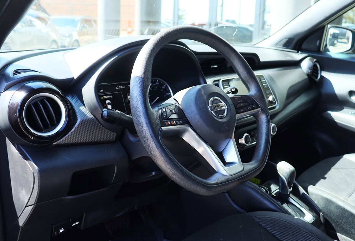 Used 2020 Nissan Kicks SV FWD image 39